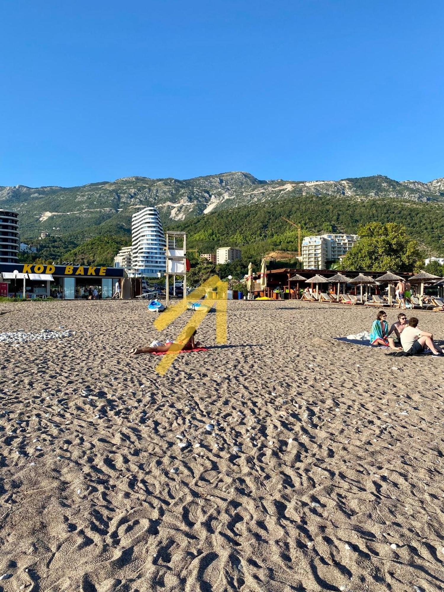Andreas Apartment Budva